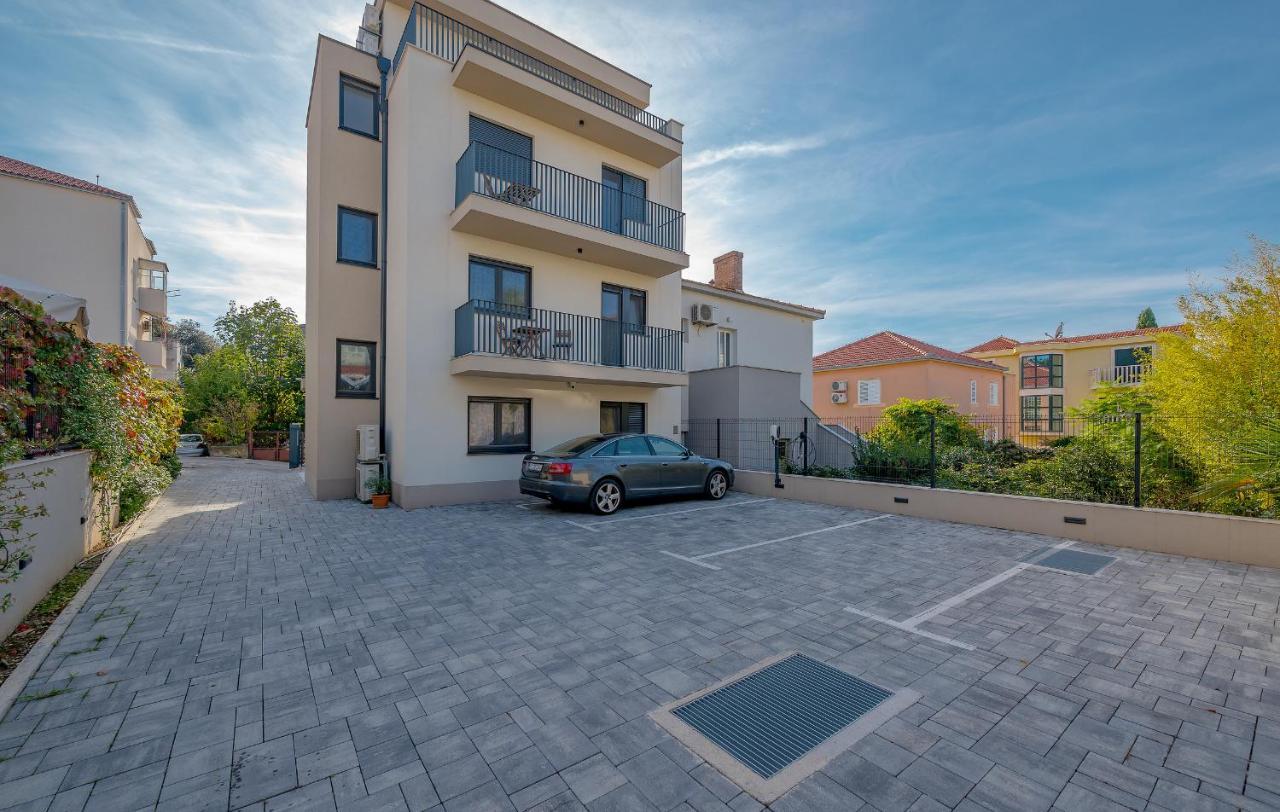 Seven Seas Residence Split Exterior photo