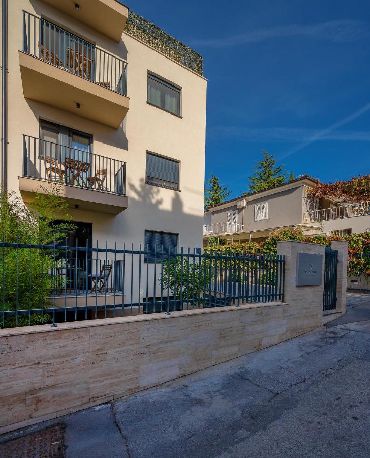 Seven Seas Residence Split Exterior photo